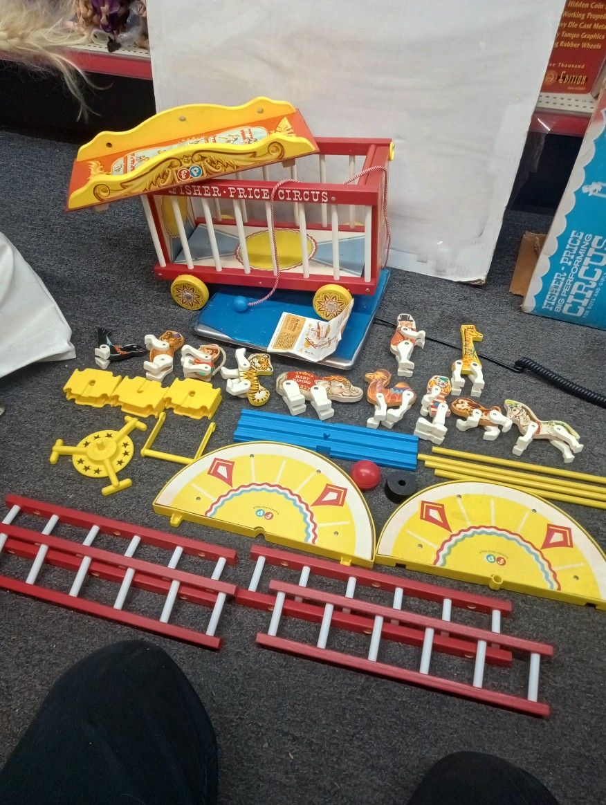 Vintage Complete Fisher Price big performance circus 31 piece