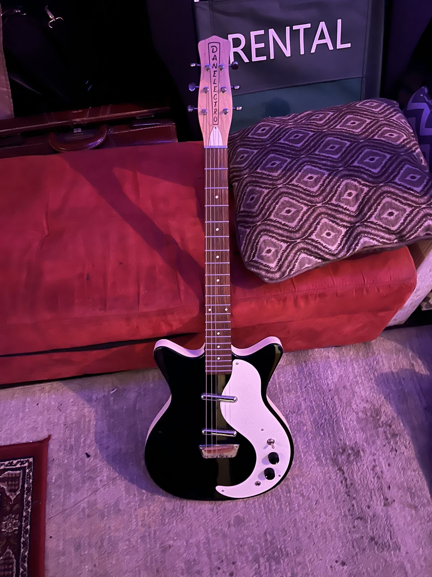 Danelectro Stock 59