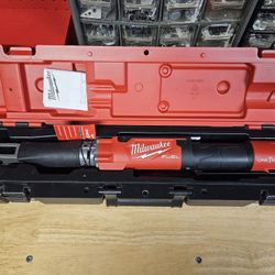 Milwaukee M12 3/8 Torque Wrench