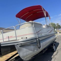 2006   Pontoon Boat 