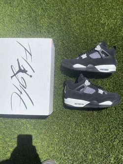 Jordan 4 White Thunder