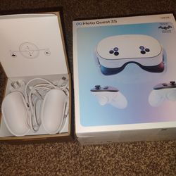 Meta Quest 3s With Charging Station