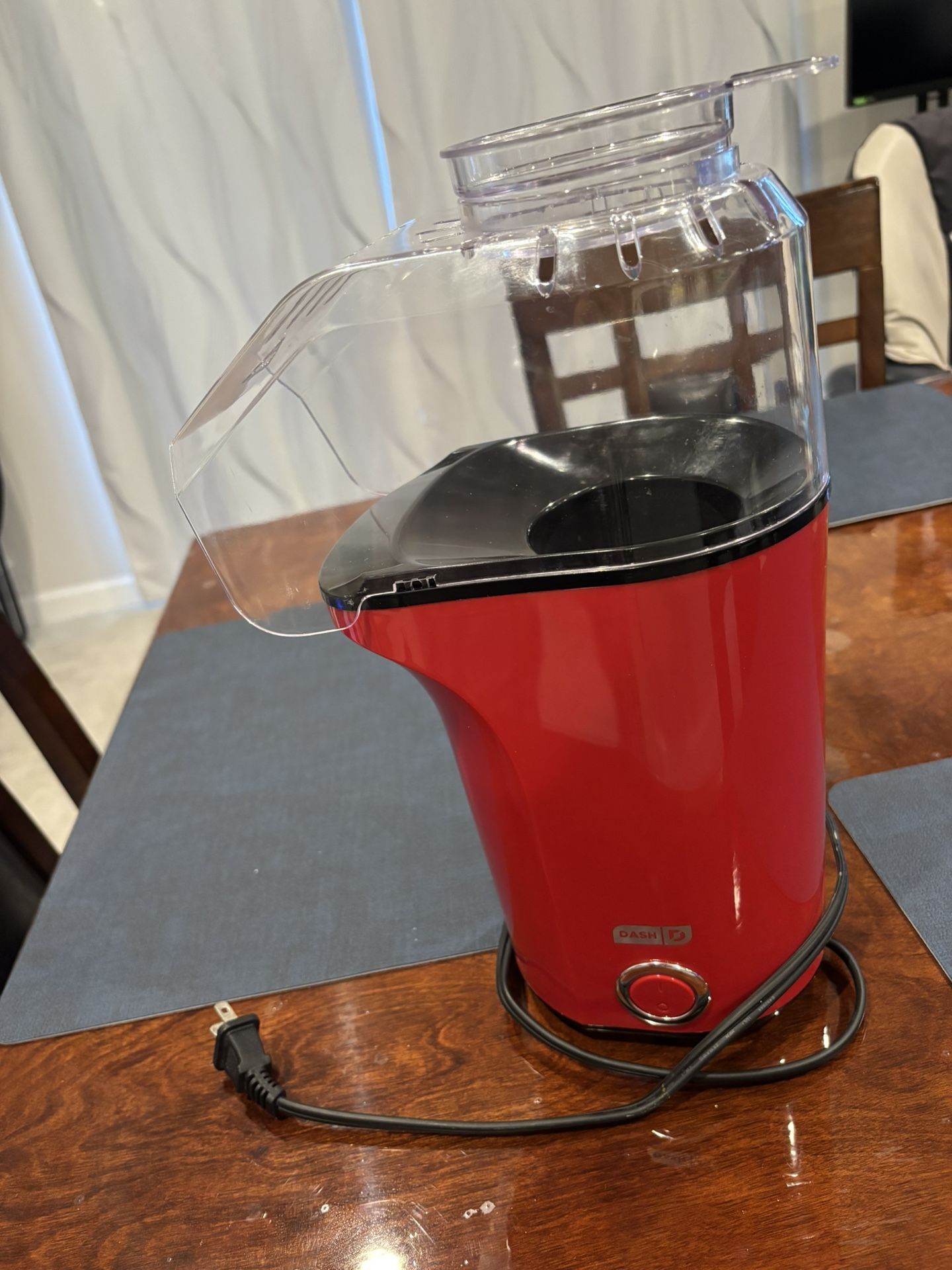 Dash Popcorn Maker