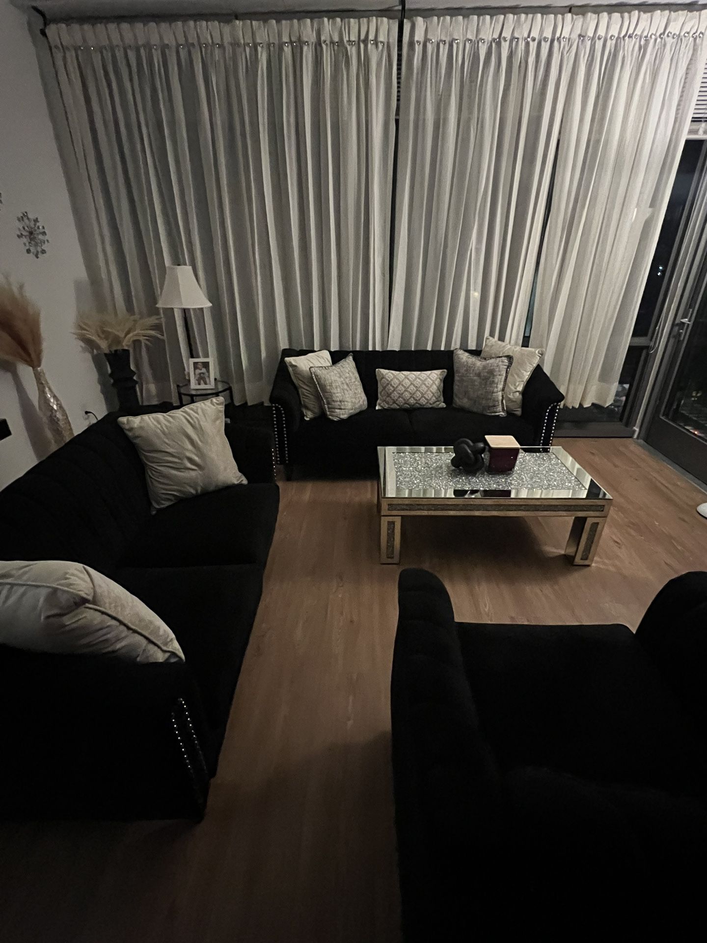 Sofas & coffee Tables