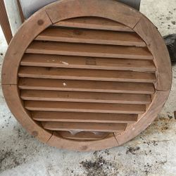 Cedar Round Gable Vent