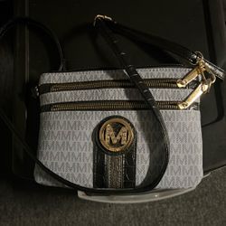 MILAN Purse