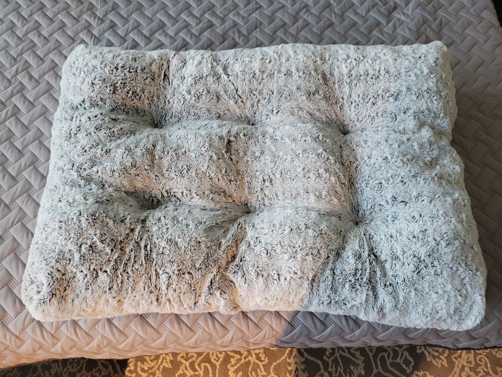 Plush Gray 35"L X 23"W Dog Crate Bed