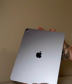 ipad air 13”