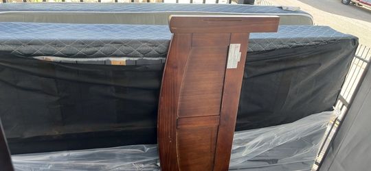 Twin bed