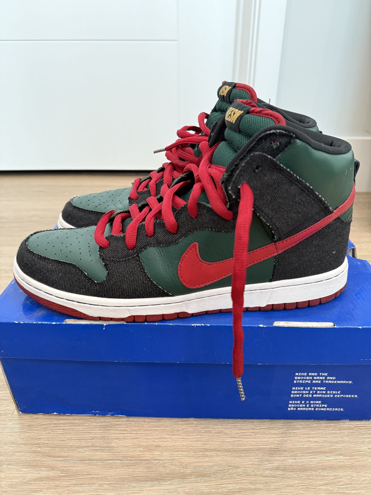 Nike SB Gucci Dunk RESN Rare