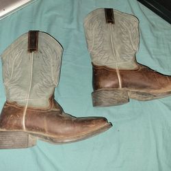 Shannen Boots Size 6.5 M 