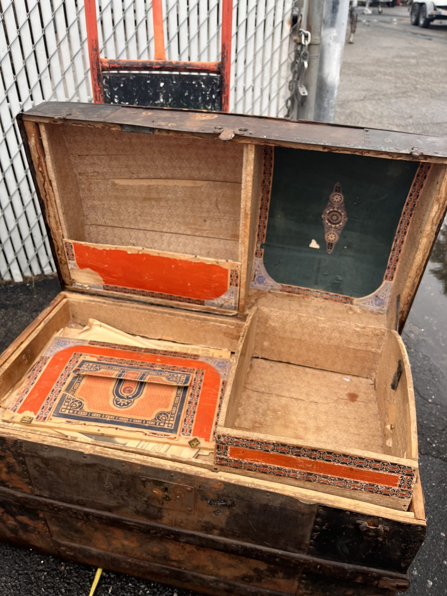 🔥 Vintage Wooden Military-Style Storage Trunk – Heavy Duty 🔥