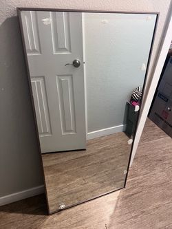 Free mirror