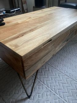 SimpliHome solid mango wood lift-top coffee table