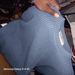 BLUE Hollister Pullover