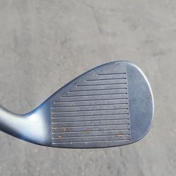 Golf Clubs! Left Handed Nike VR V-Rev 52 Degree Wedge! Like New Rare!