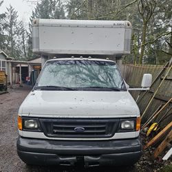 2006 Ford E-350