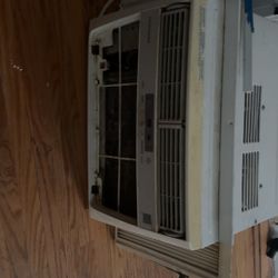 Ac Needs Cleaning & Front Piece. 