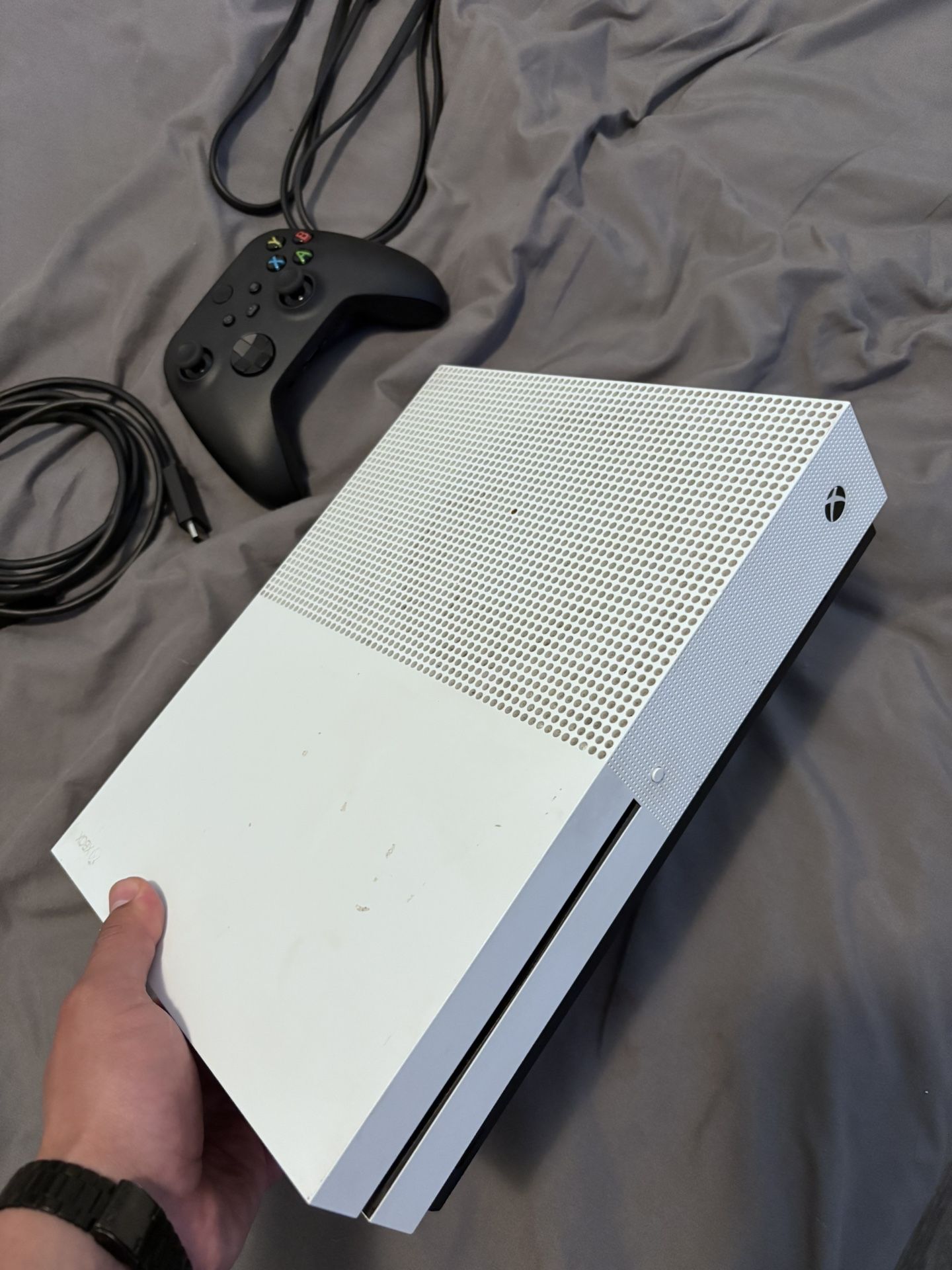 Xbox One S