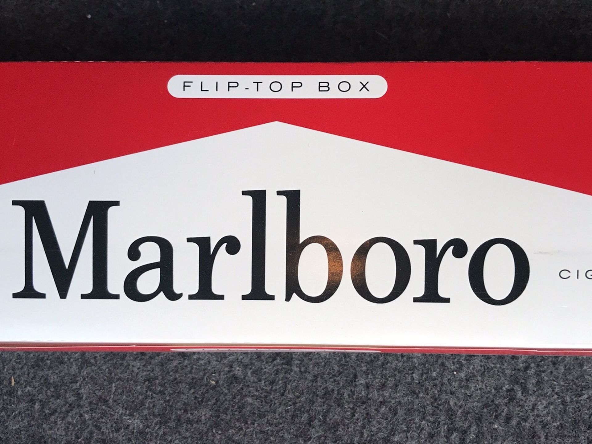 Marlboro Red Carton