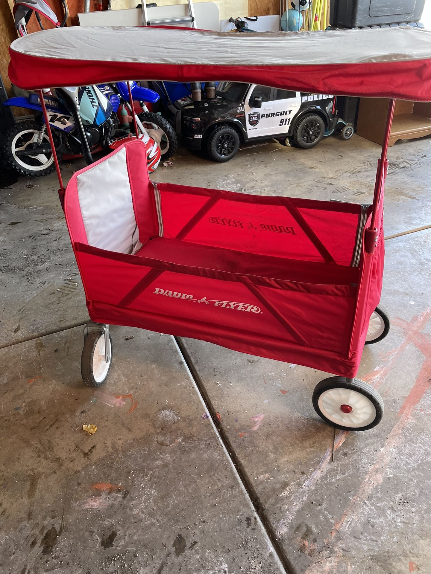 Radio Flyer Wagon