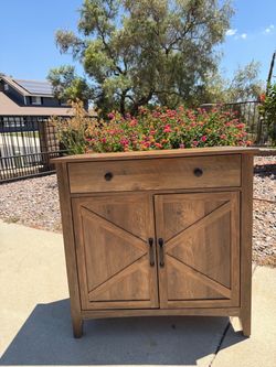 NEW!! Rustic Farmhouse Accent Cabinet with Drawer & Shelf (Read Description)