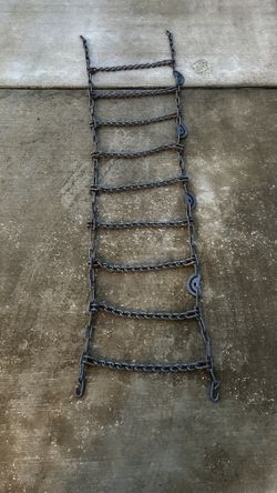 Pair Of Truck Tire Chains 78L x 19W Not Sure Tire Size