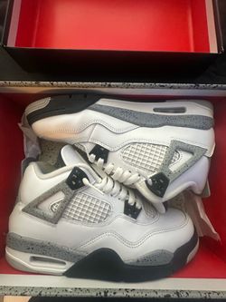 Air jordan 4 retro cements (size 7 mens)