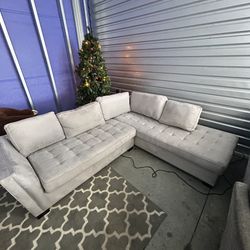 Sectional Sofa/ Couch (We Deliver)