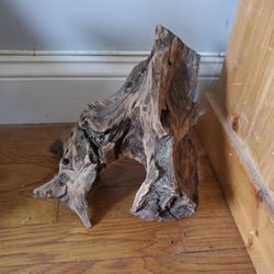 Fish tank wood decoration