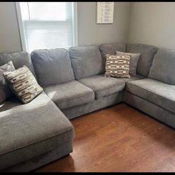 Large Gray Sectional Couch With ottoman