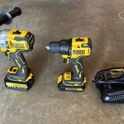 DEWALT BRUSHLESS HAMMER DRILL-20 VOLT