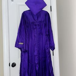 JMU Graduation Cap & Gown