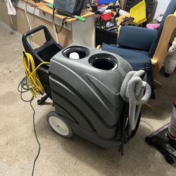 Commercial Carpet Cleaner