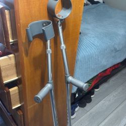 Medline Crutches 