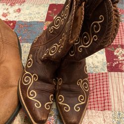 Ariat Size2 Half 