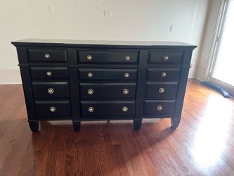 Dresser