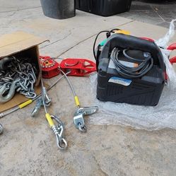 Electric Hoist With 2 Engine Hoists And Chains