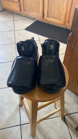 Smitty plate shoes size 9 (no laces)