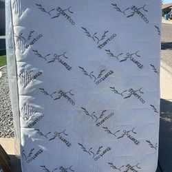 Queen Size Mattress Set