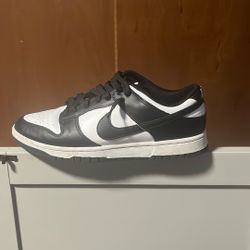 nike panda dunks size 9.5 mens