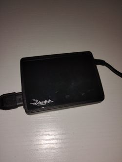 The rocketfishTM 90W AC Adapter Model RF-AC9023