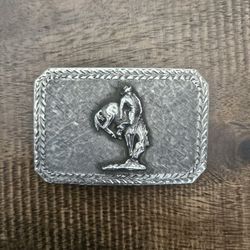 Western-style belt buckle