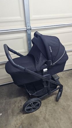 Nuna Mixx Stroller and Bassinet