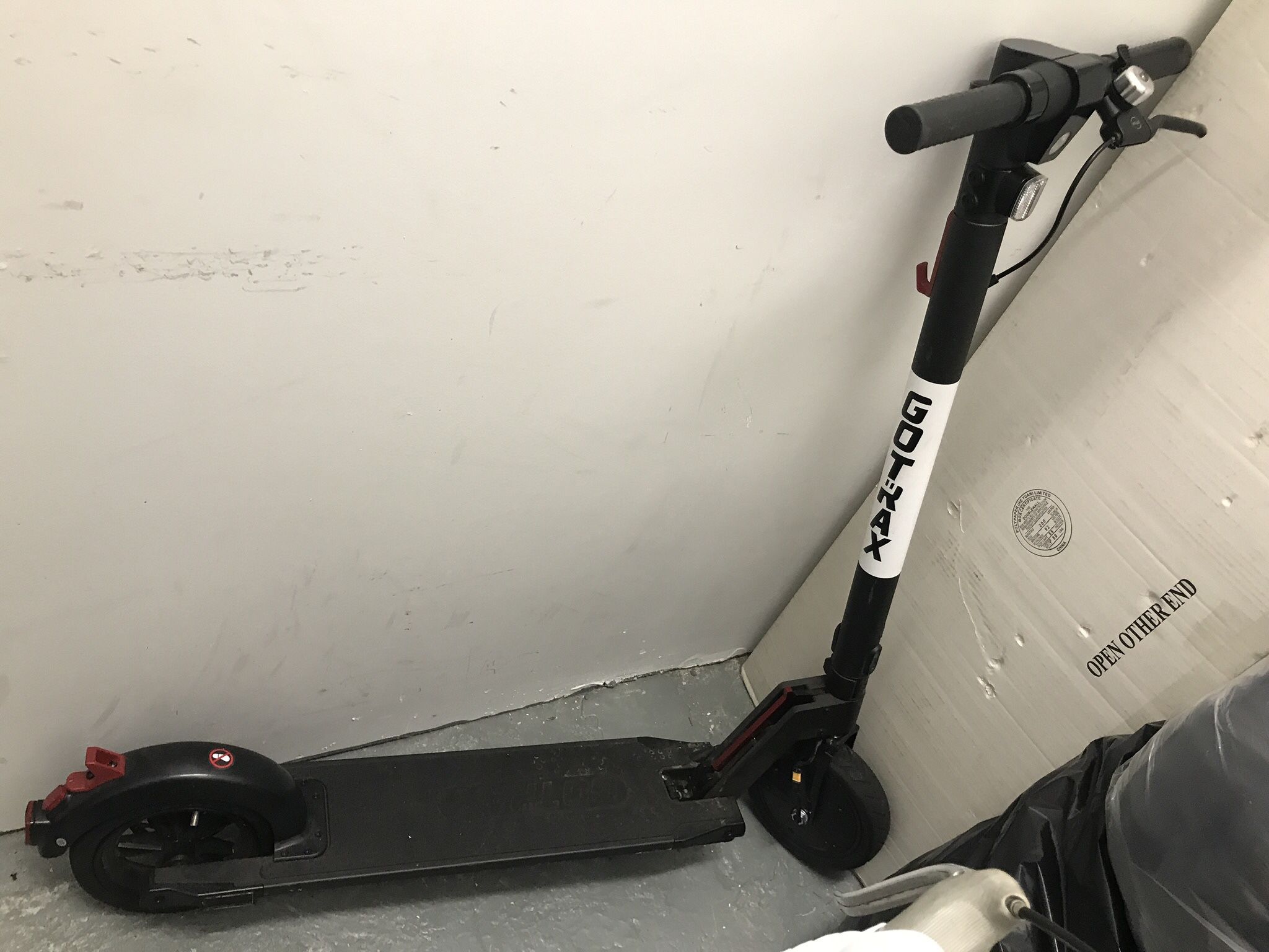 Gotrax Electric Motor ( Not Working/ No Charger/ Possibly Needs Repair) READ!!! Pick Up 61st And 1st UES