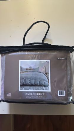 Modern Elegance Queen Duvet Cover Set