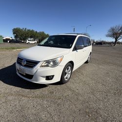 2009 Volkswagen Routan 