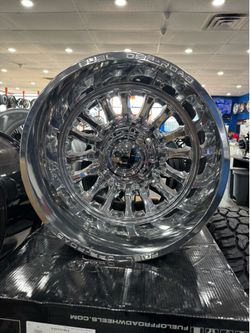 FUEL OFF ROAD 22x8.25 OFFSET +104 8x200 POLISHED
