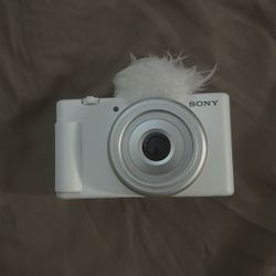 Sony ZV-1F Vlog Camera 