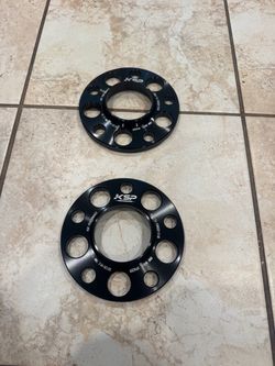 Wheel spacers for BMW